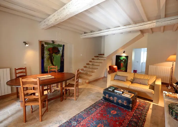 La Maison Des Voyageurs